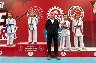 Gemlik Belediyespor Karate Takımı'ndan Gebze'de Büyük Başarı: 8 Sporcu, 8 Madalya!